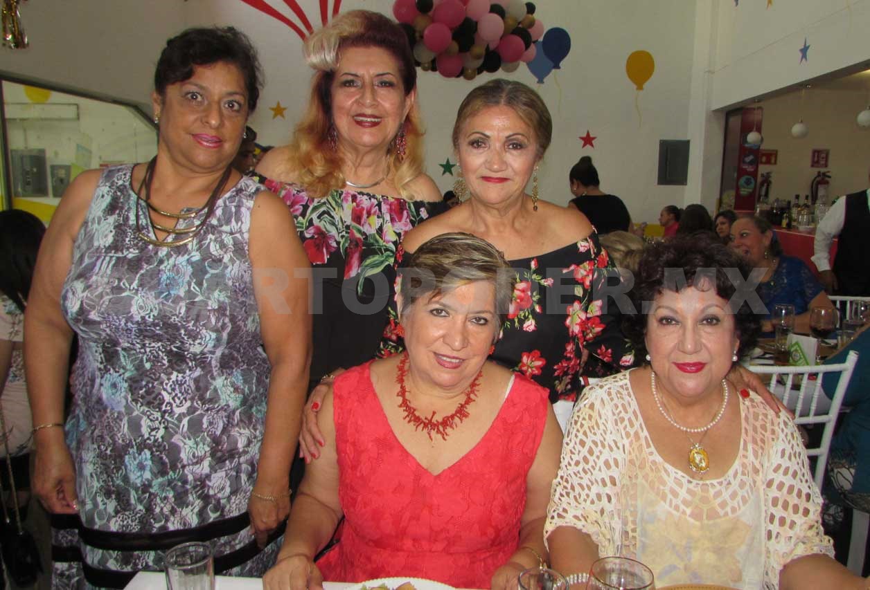 Espectacular festejo para Gladys