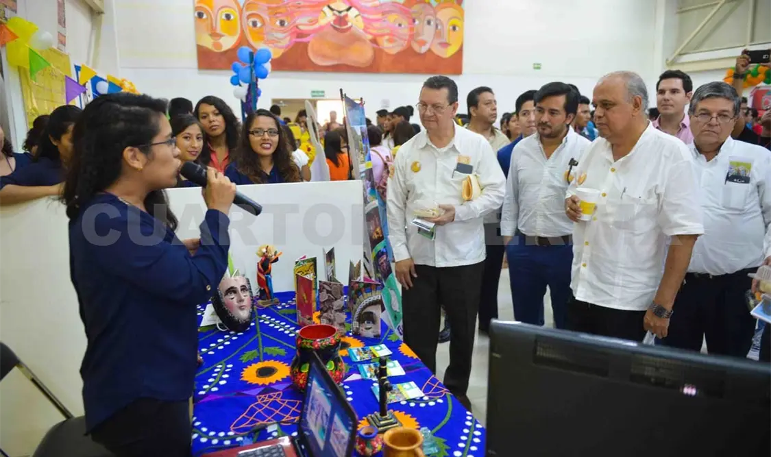 Realizan Feria de Emprendedores
