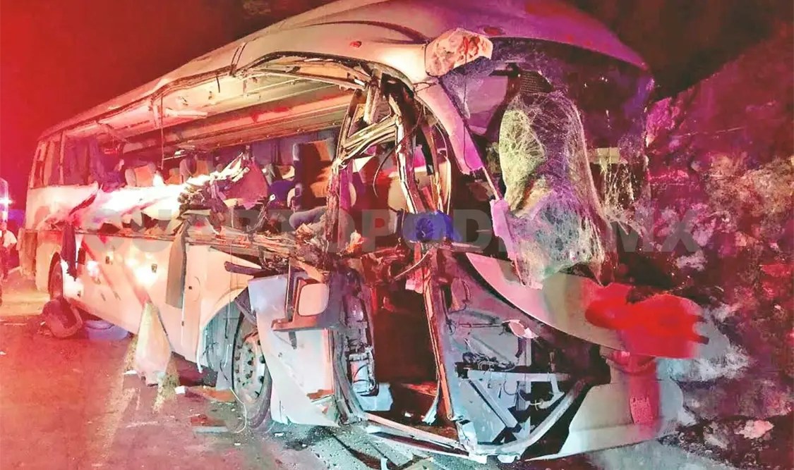 Accidente deja un muerto y ocho heridos