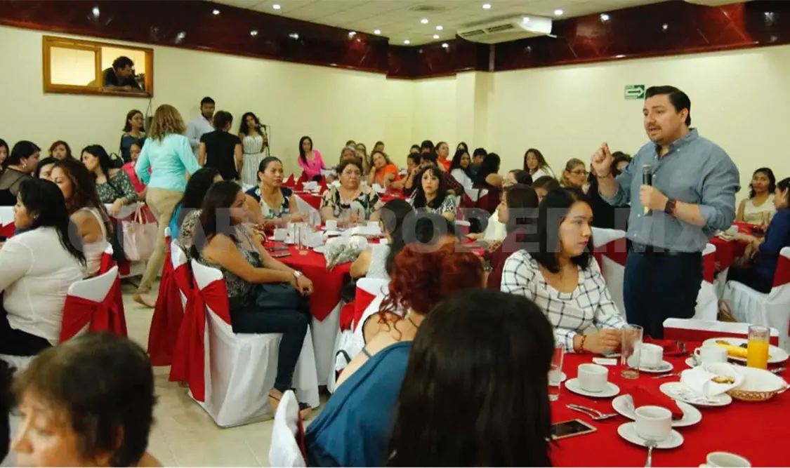 Felicita Castellanos a madres tuxtlecas