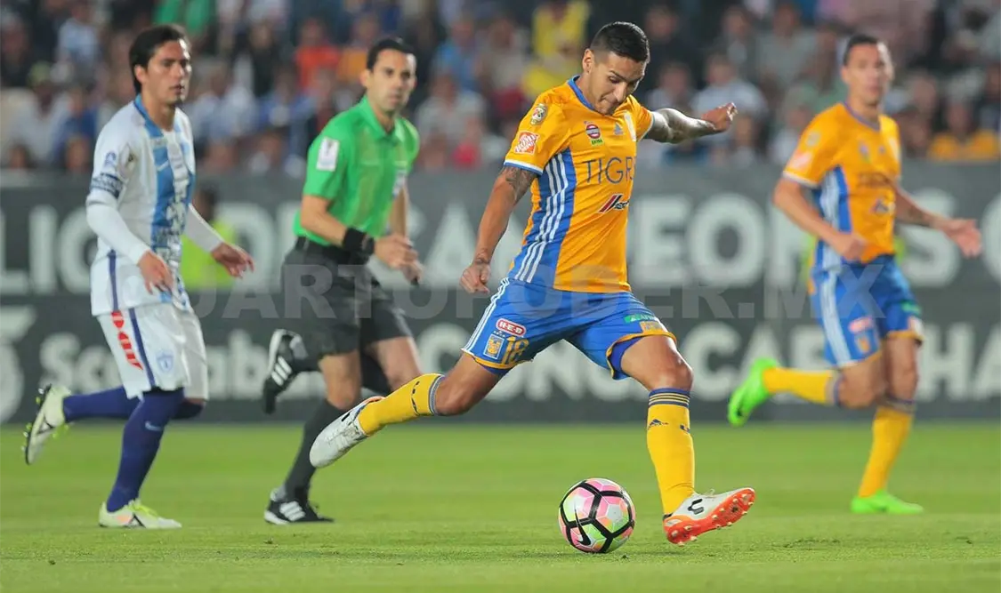 Tigres recibe a Rayados en busca de revancha