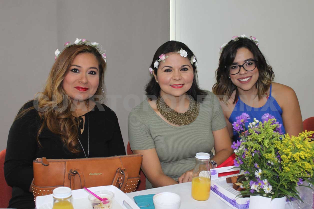 Festejan el Día de las Madres
