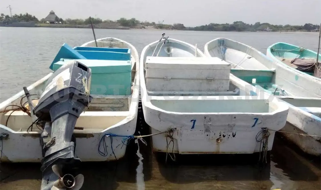Más de 3 mil lanchas varadas por onda tropical Adrián en la Costa
