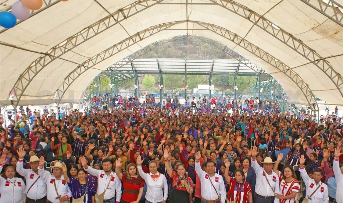 Autoridades celebran a las madres indígenas