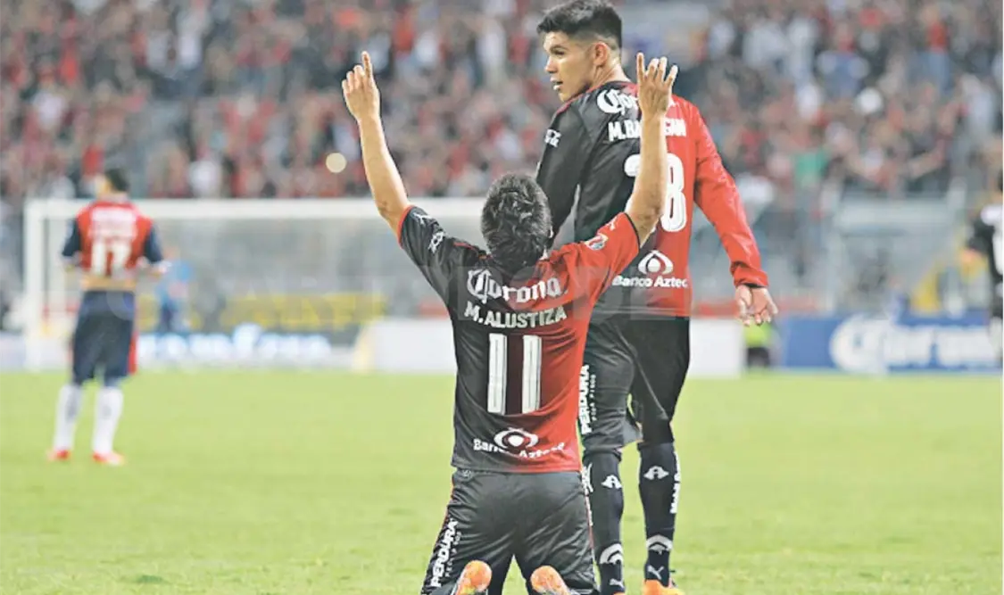Monarcas y Atlas sacan ventaja