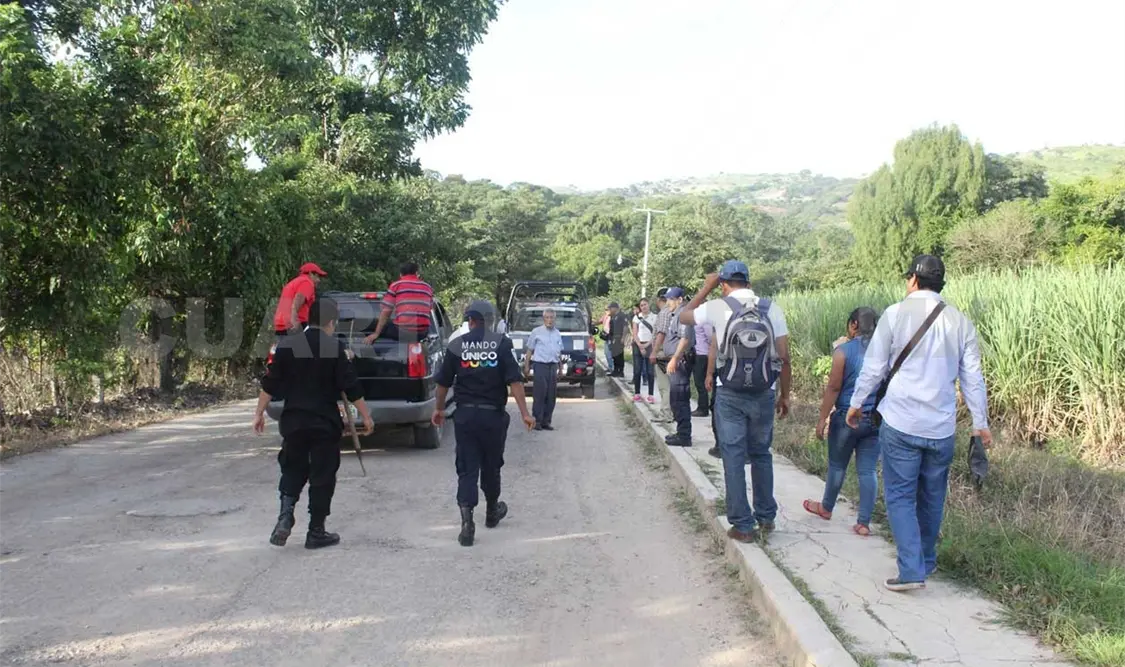 Comando armado roba cajero automático