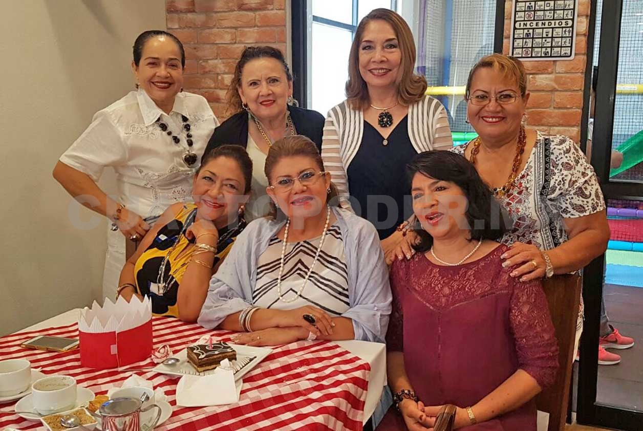 Celebran a Dalia un año más
