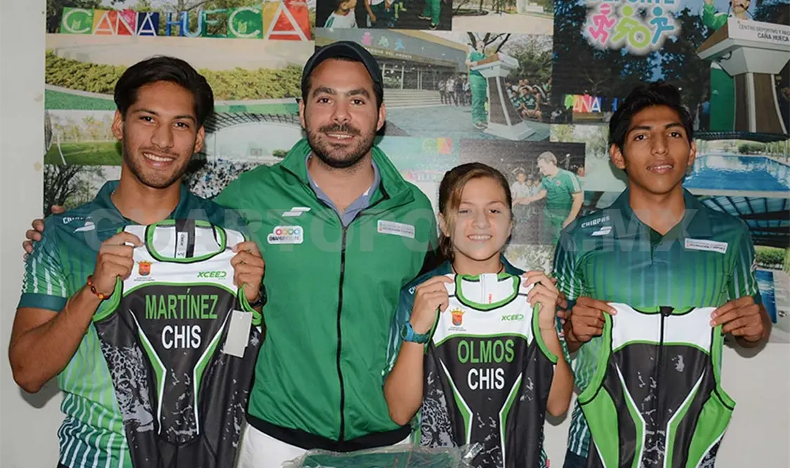 José Luis Orantes Costanzo, titular de la SJRyD, se reunió con los seleccionados estatales antes de su participación en Monterrey, Nuevo León. Cortesía