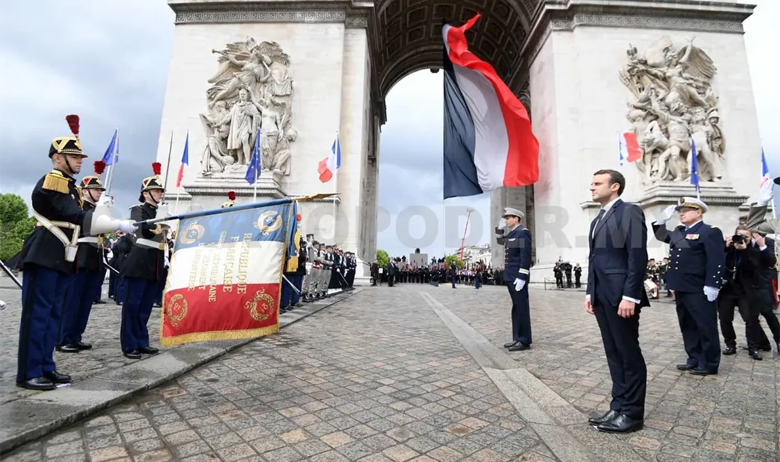 El mundo necesita una Francia fuerte: Macron