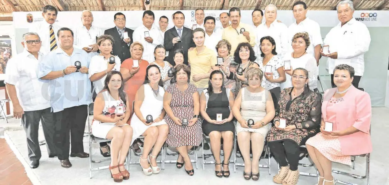 Apoya MVC demanda magisterial por relevo seccional
