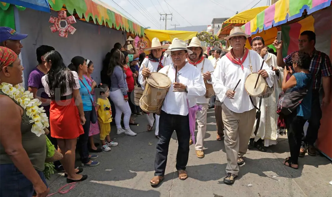 El recorrido de San Pascualito por la capital