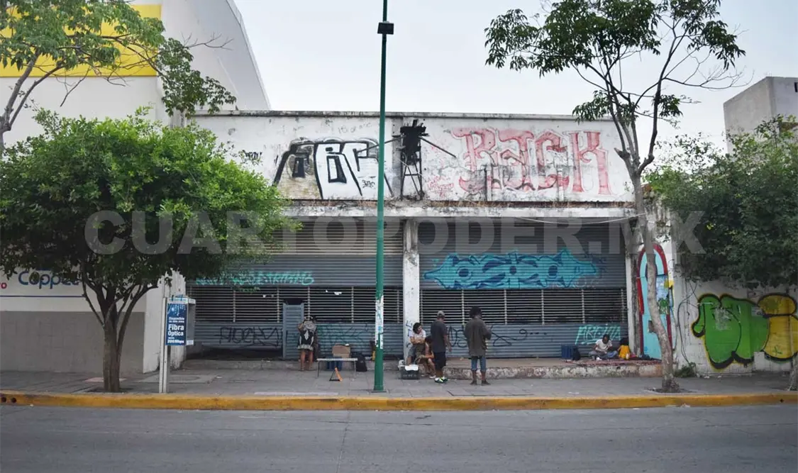 Cine Chiapas, insalubre y refugio de malvivientes