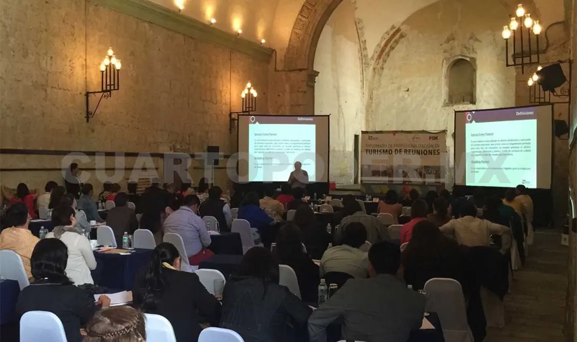 Van por el turismo de reuniones: Aetne