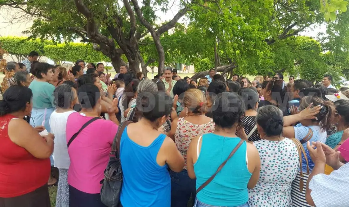 Atención social para mujeres en la capital