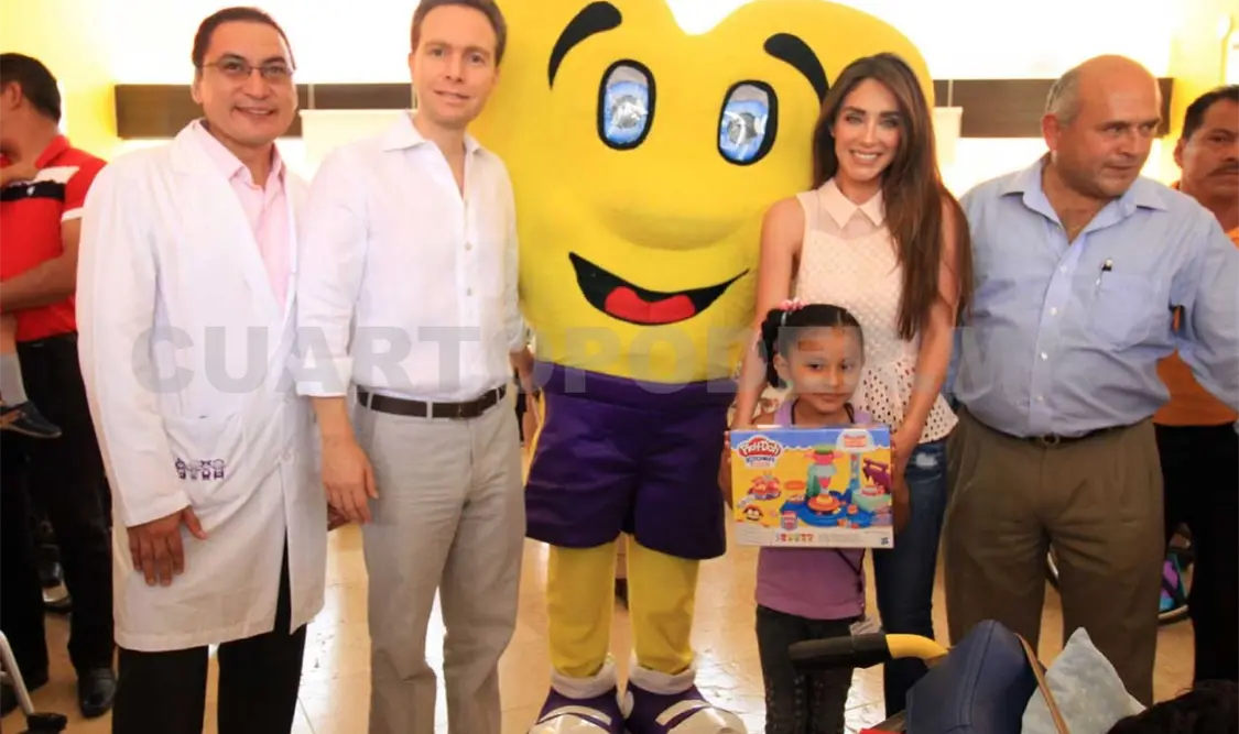 Manuel Velasco y Anahí de Velasco visitan el CRIT