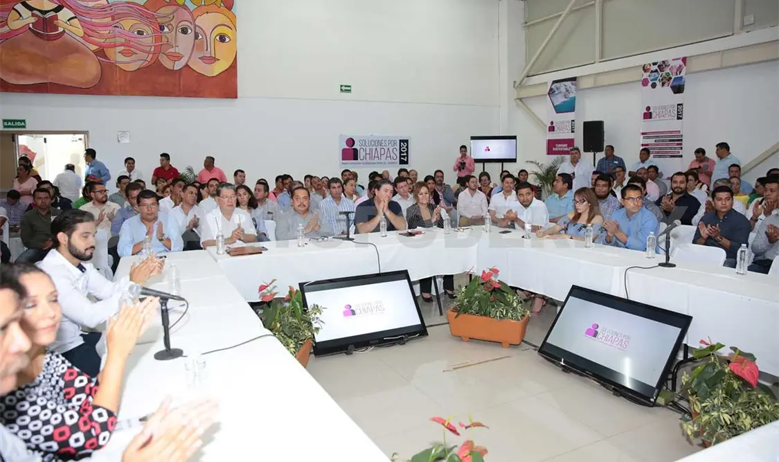 Plantean construcción de gobierno ciudadano