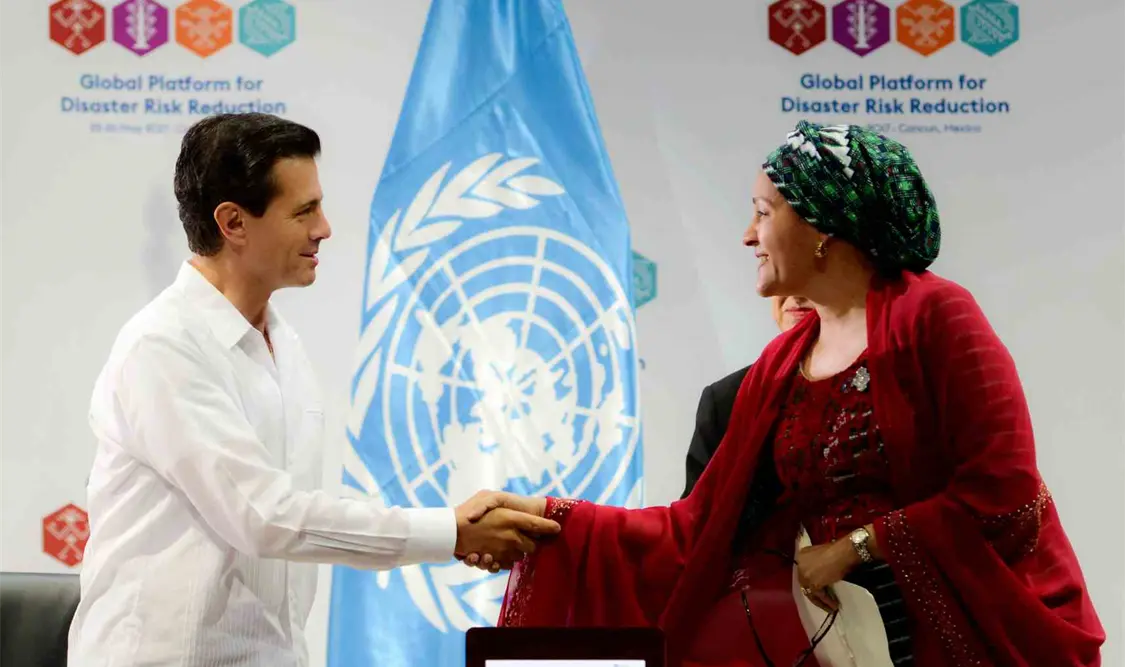 Peña Nieto llama a apoyar a la región del Caribe ante fenómenos naturales