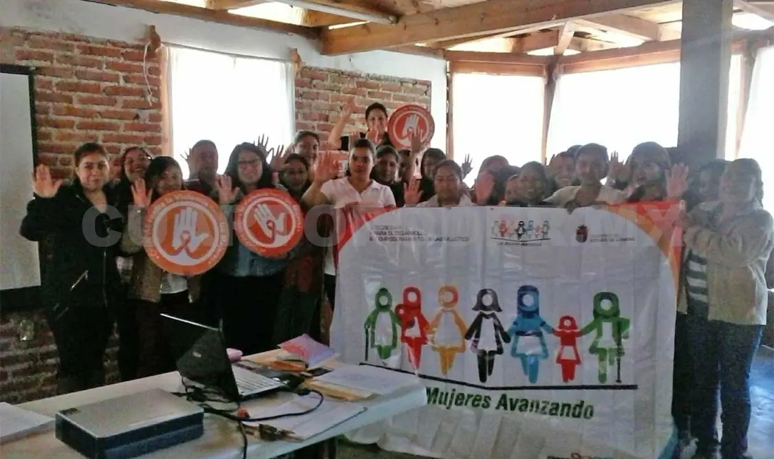 Capacitan a personal de estancias