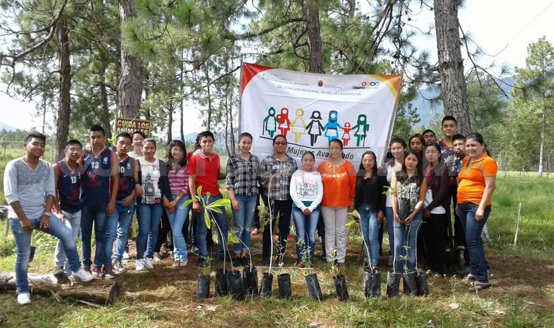 Llevan a cabo pláticas en Altamirano