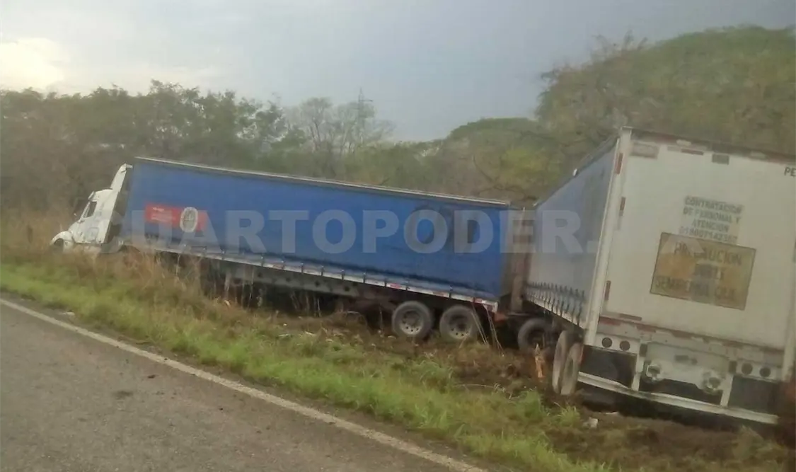 Coloso arrebata la vida a pareja de motociclistas