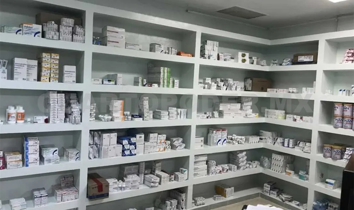 Familiares de enfermos pagan sus medicamentos