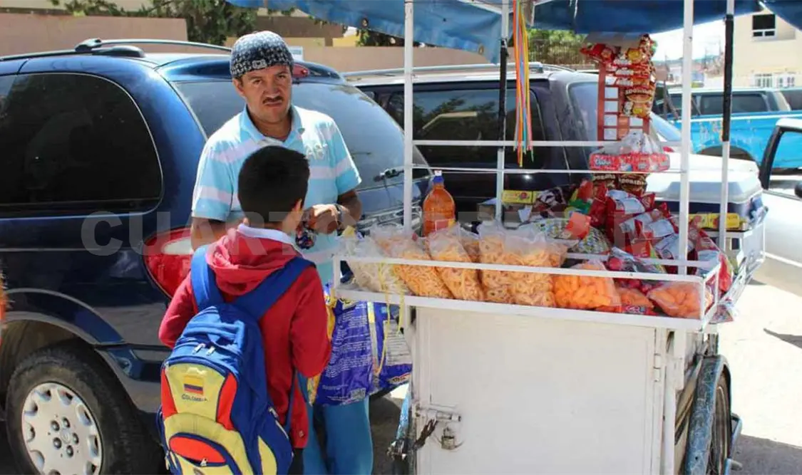 Persiste venta de comida chatarra