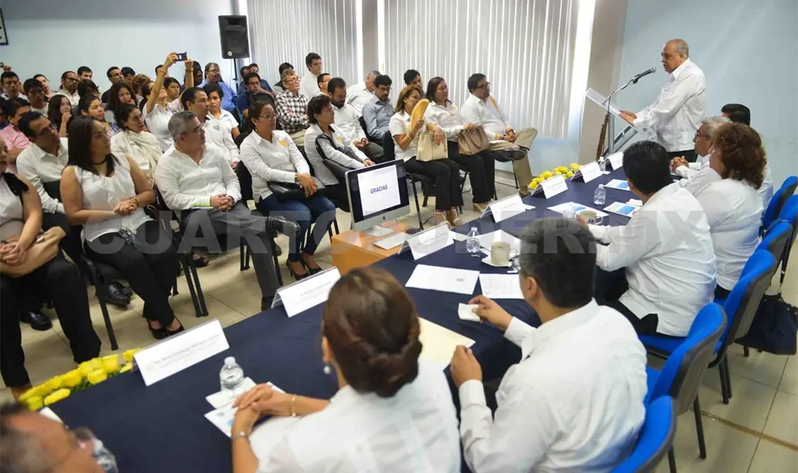 Incrementan docentes en el Sistema Nacional