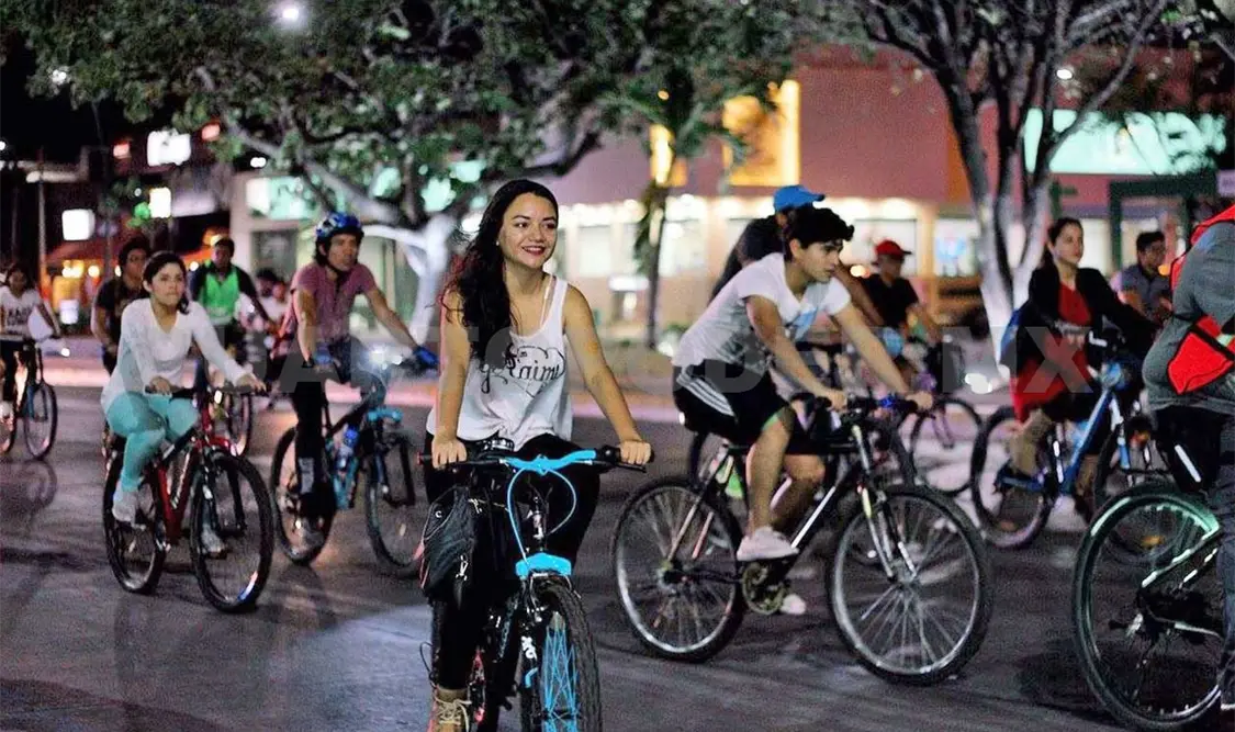 Van por 75º Paseo Nocturno en Bici
