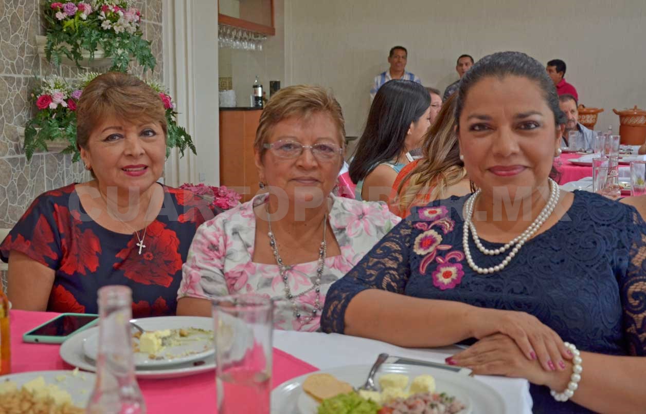 Gloria Luna festejó un año más de vida