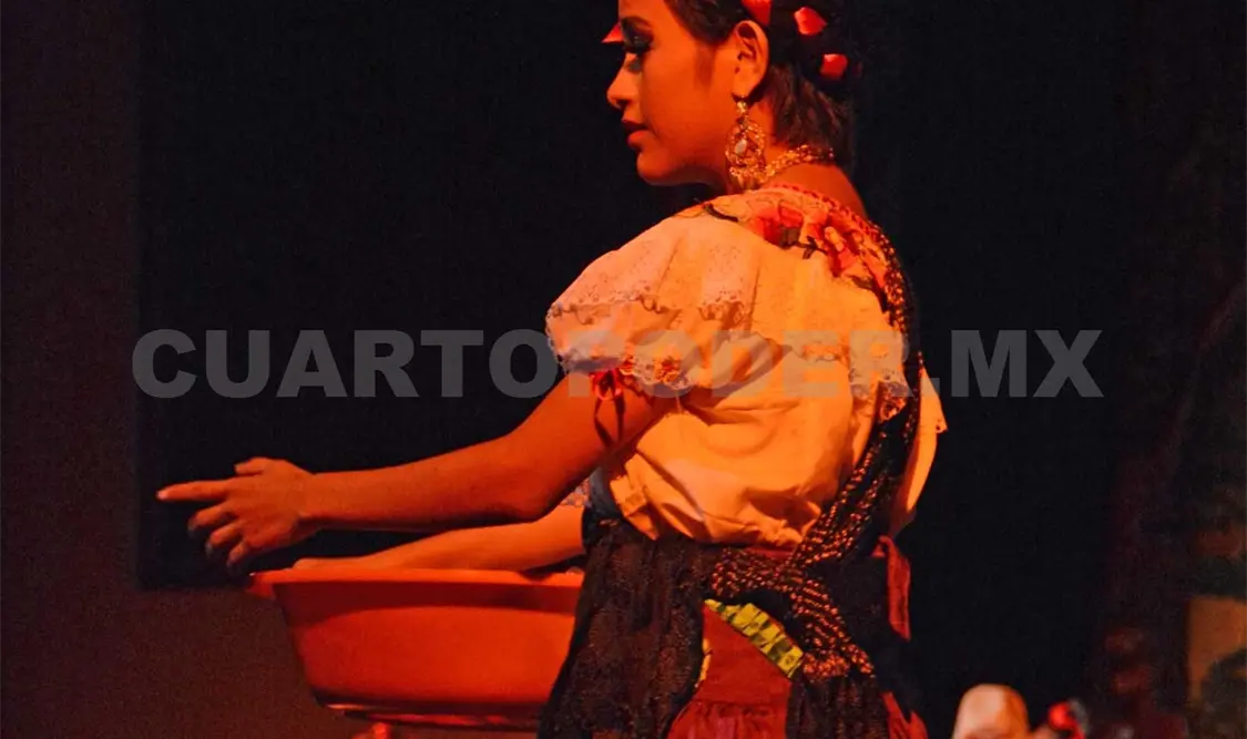 Bailables en el Teatro de la Ciudad. Diciembre de 2016. Archivo