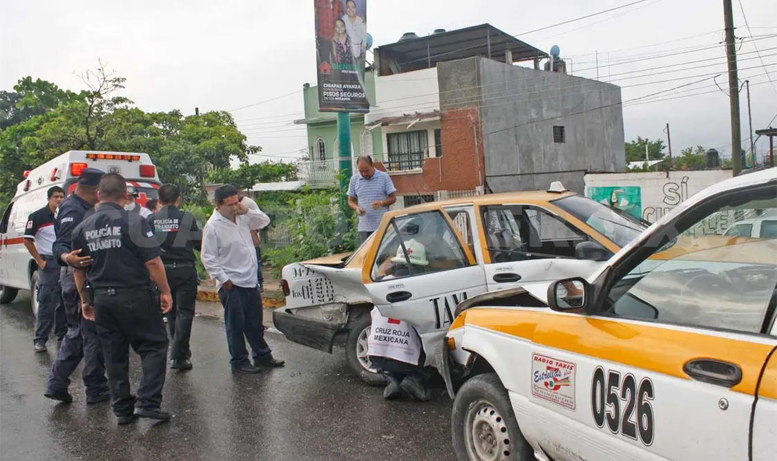 Taxis de sitio “Estrella”, se estrellan