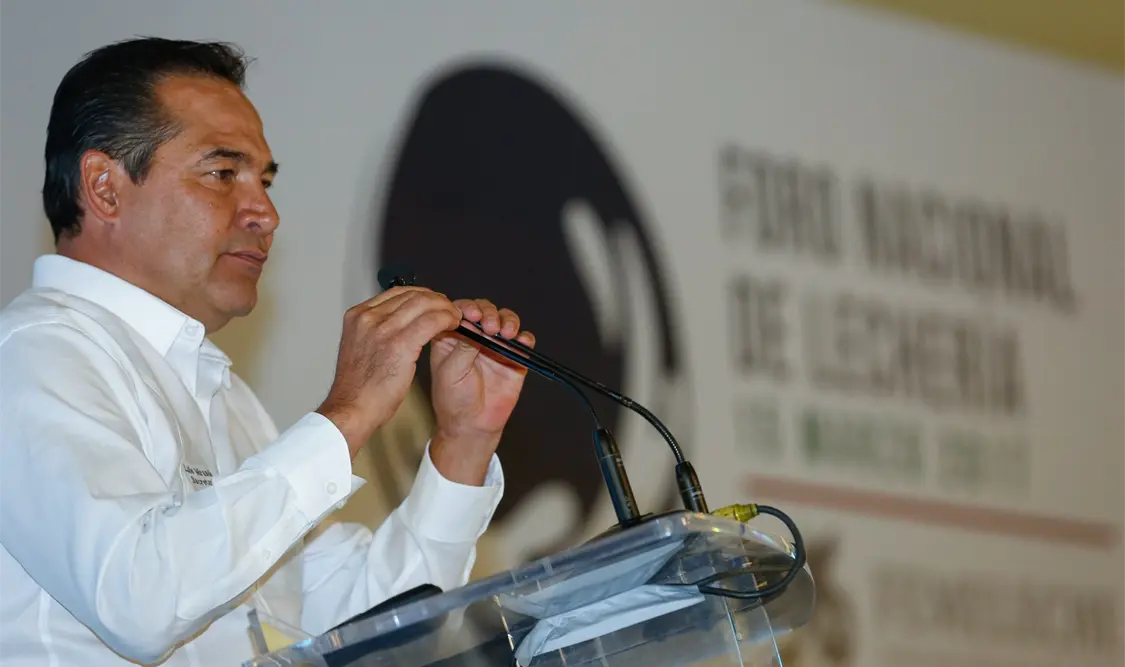 Titular de Sedesol no pudo votar porque su credencial estaba vencida