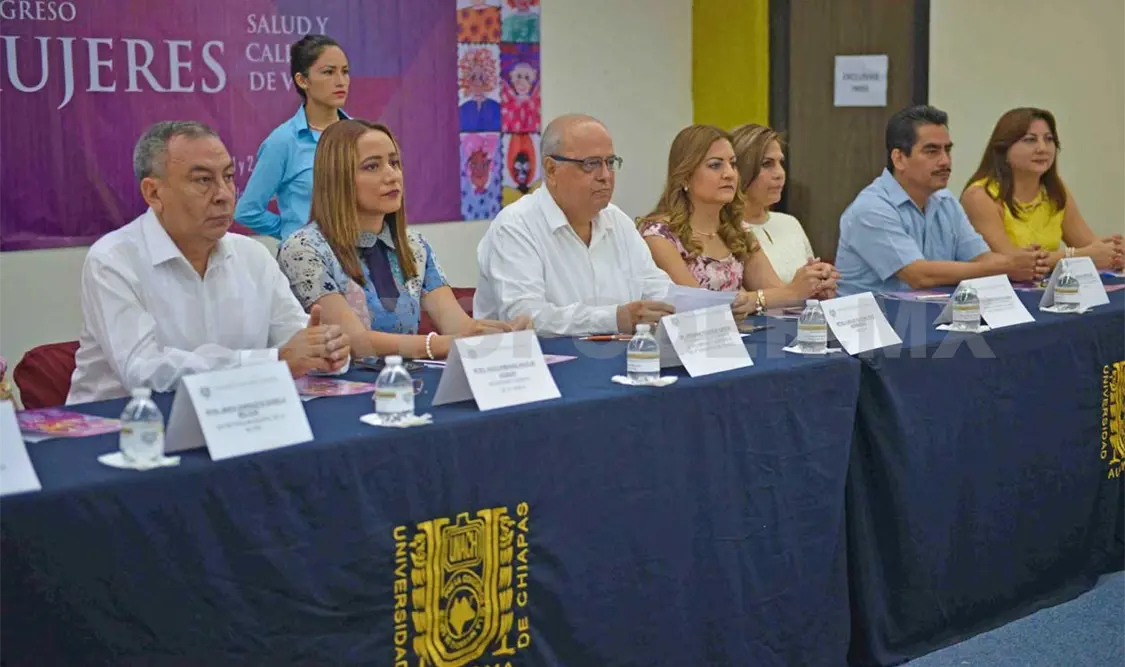 Carlos Ruiz Hernández expuso sobre la importancia de esta perspectiva que beneficia no solamente a las mujeres, sino a la sociedad. CP