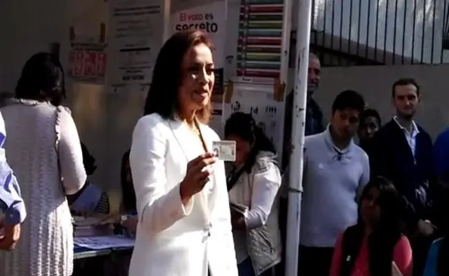 Este es el día de los ciudadanos, dice Vázquez Mota tras votar en Huixquilucan