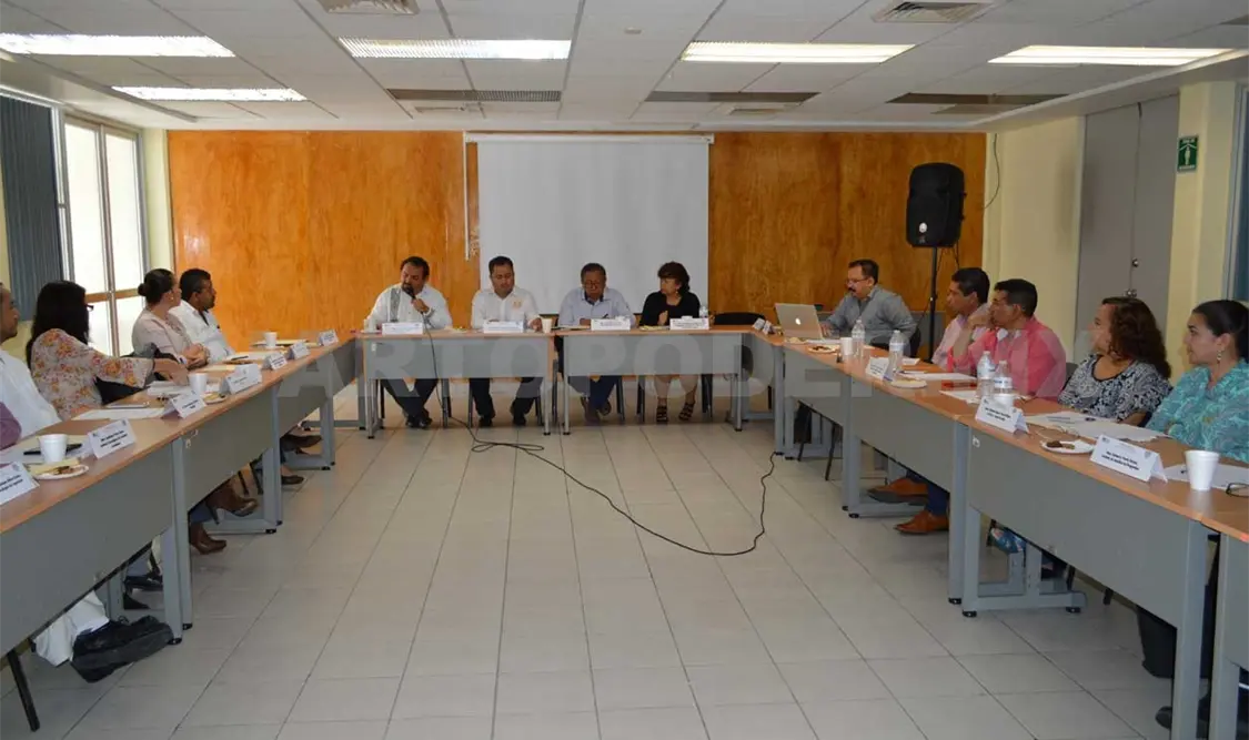 Avanza aprobación de Licenciatura en Partería y Obstetricia