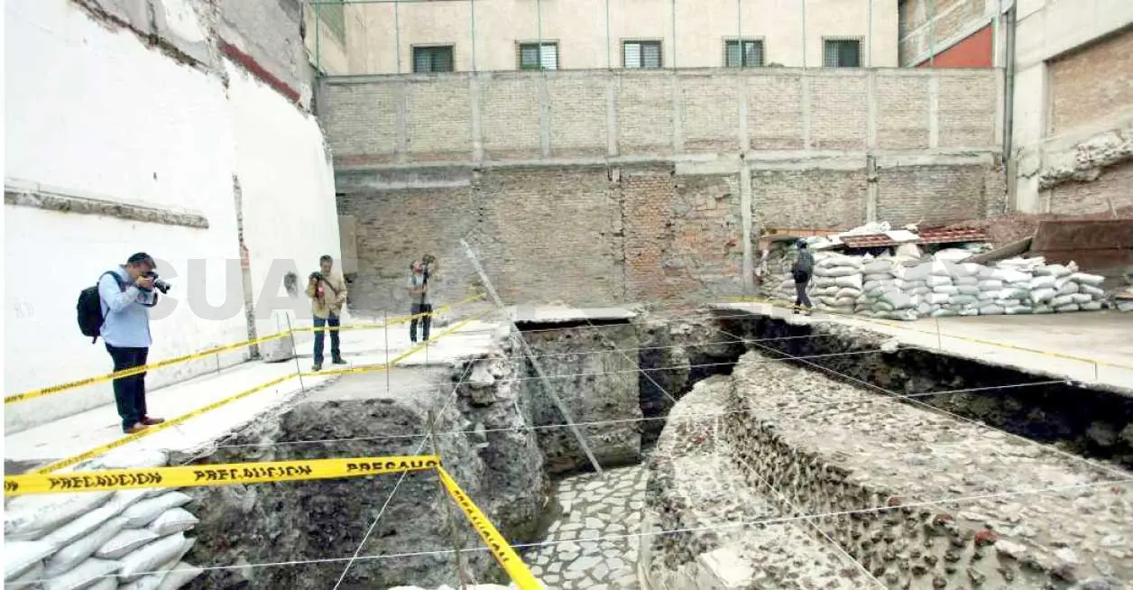 Descubren templo al Viento y parque de Moctezuma
