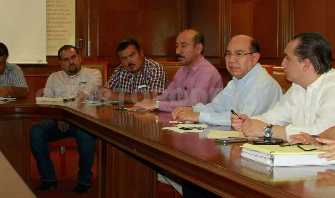 Mantiene Gobierno acuerdos con Sección 50 del SNTSA
