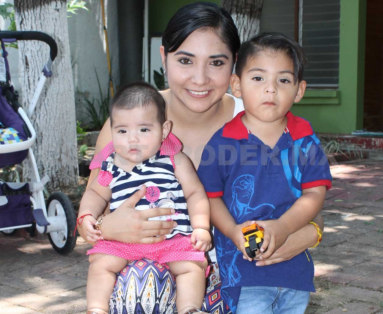 Ocho velitas para María José