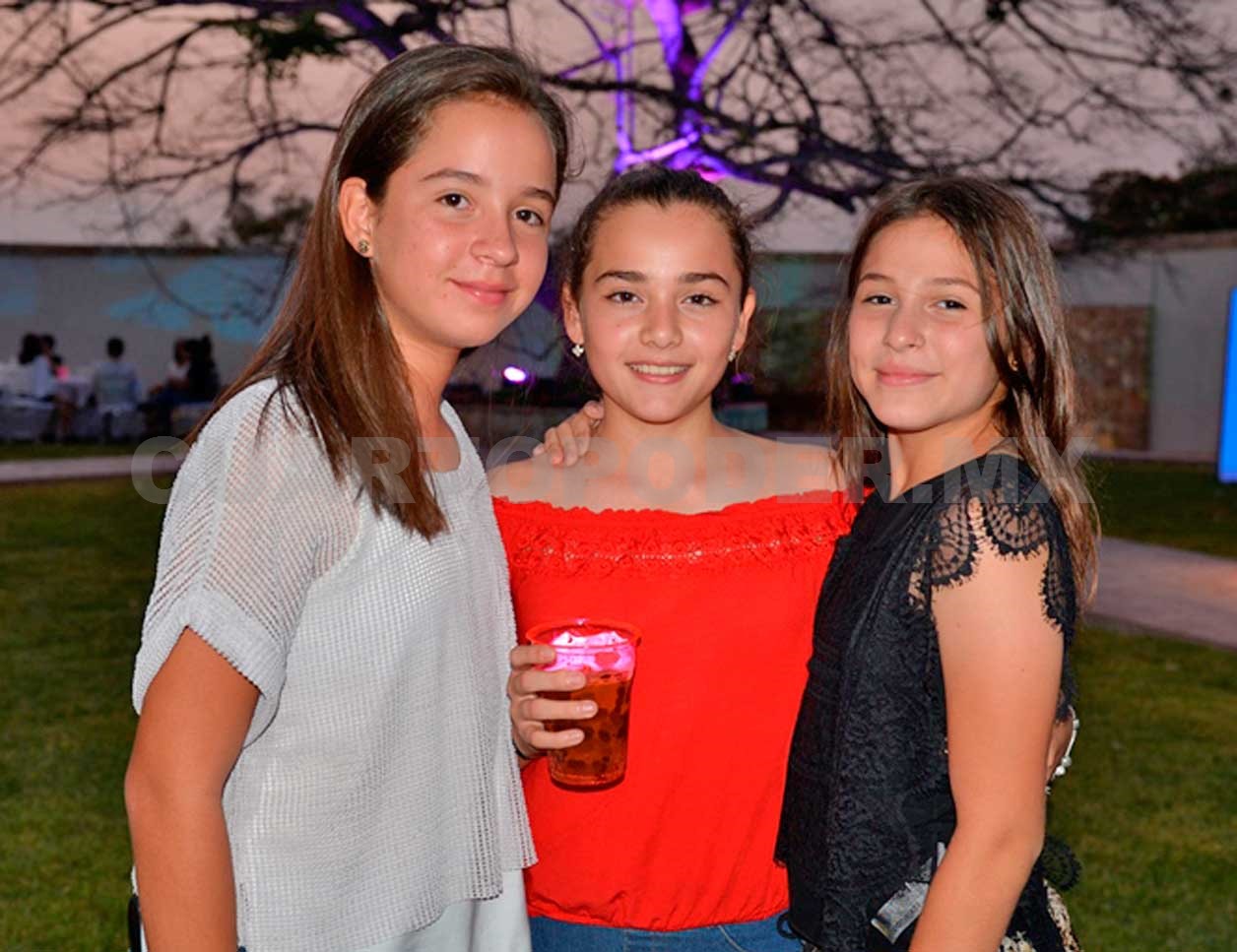 Celebran a Renata un año más