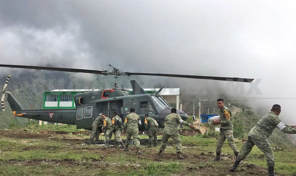 Mueren militares por lluvias; desaparecen seis