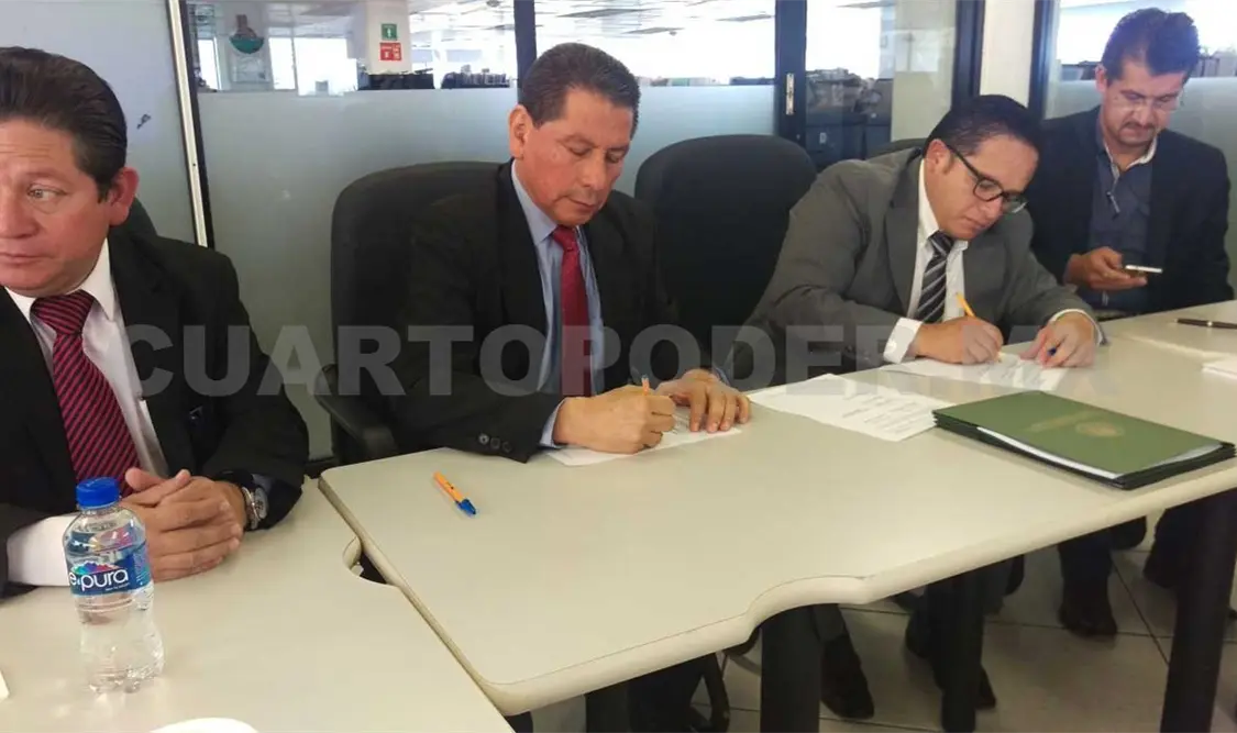 Firman convenio de fortalecimiento del café