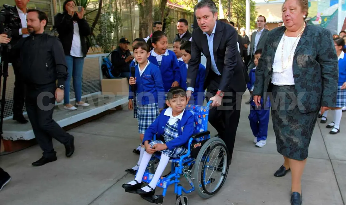 Maestros, pieza central para una mejor enseñanza