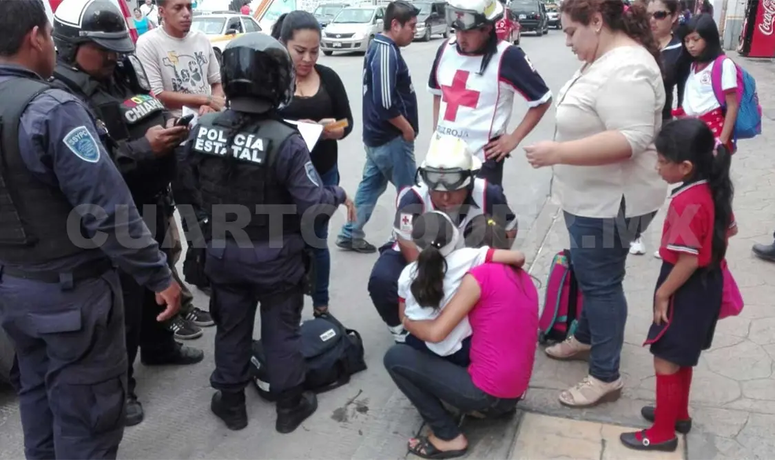 Taxi “fantasma” atropella a una menor de edad