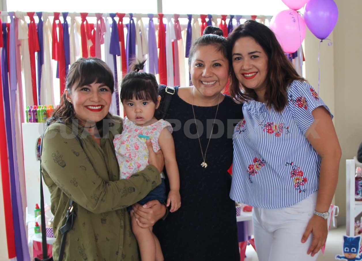 Celebran a Ariadna un añito más