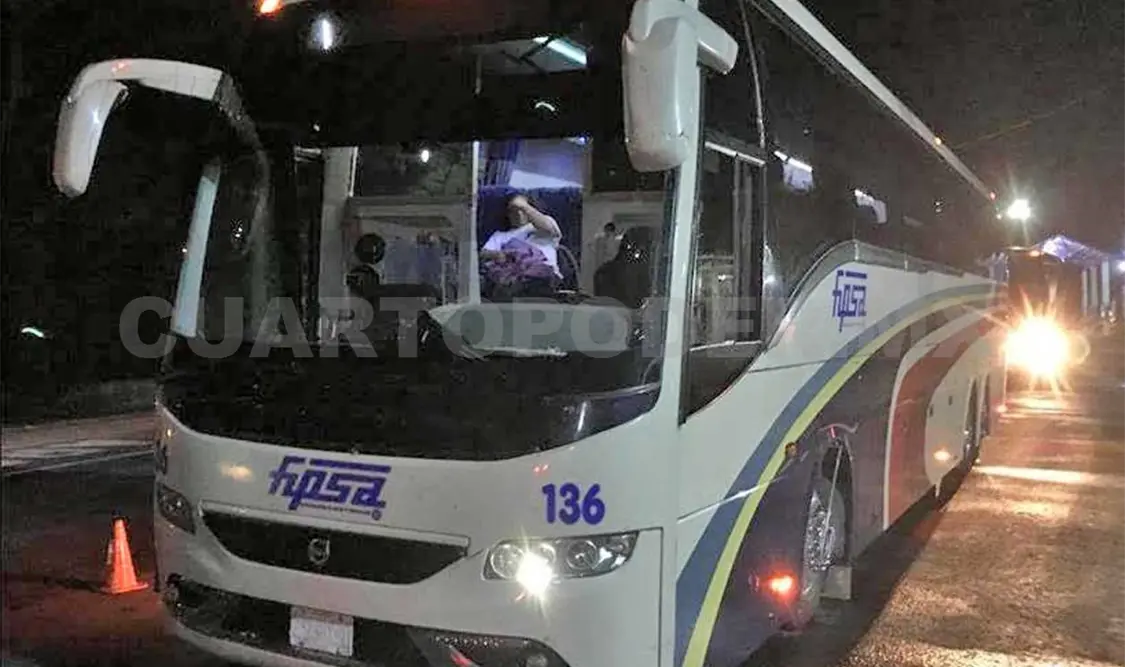 Incautan 16 kilos de cocaína en autobús