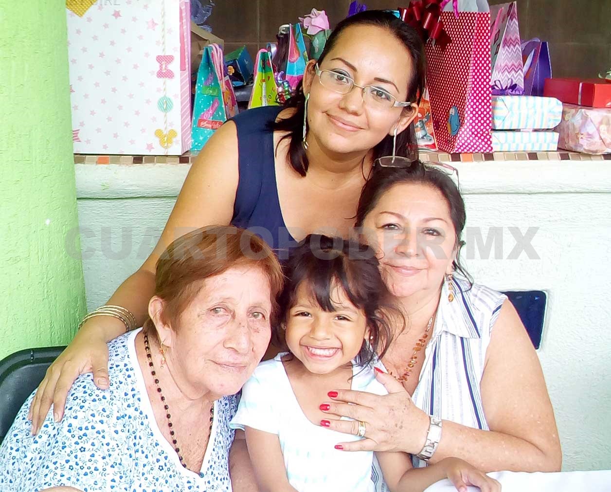 Celebran a Abril su cumple número 5