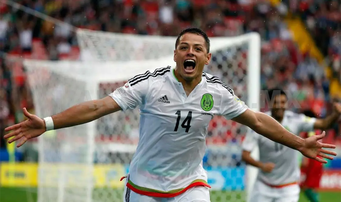 En Inglaterra confirman interés en “Chicharito”