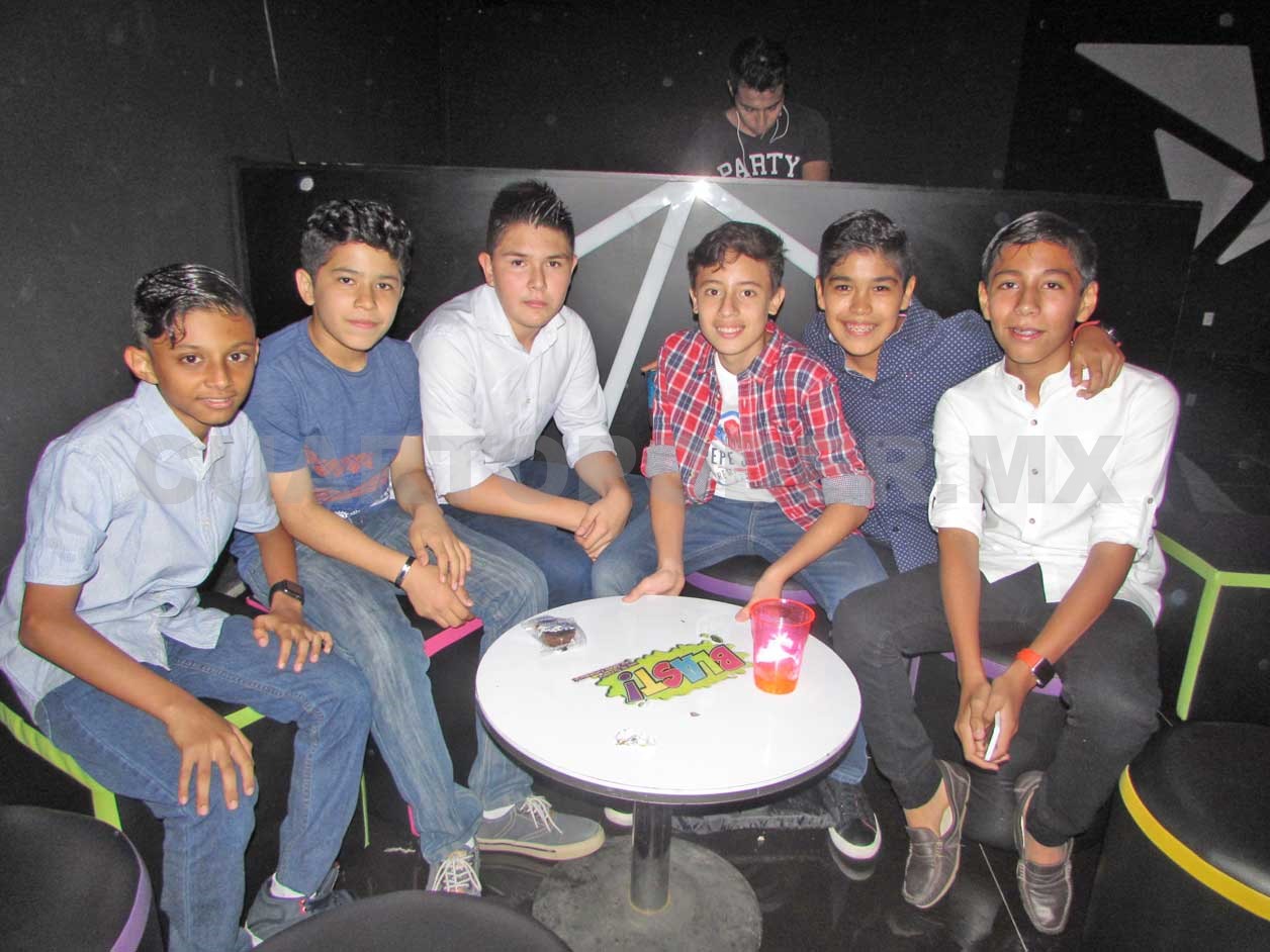 Celebran a Juan Pablo sus 13 años