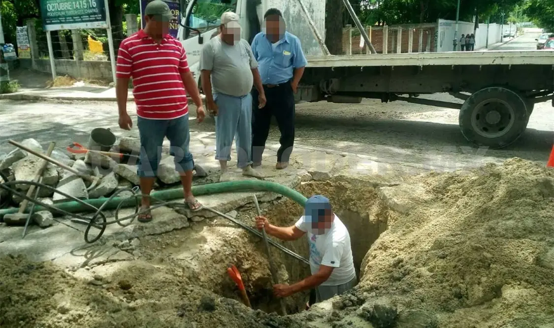 Denuncian aviadores con salarios por 168 mil pesos