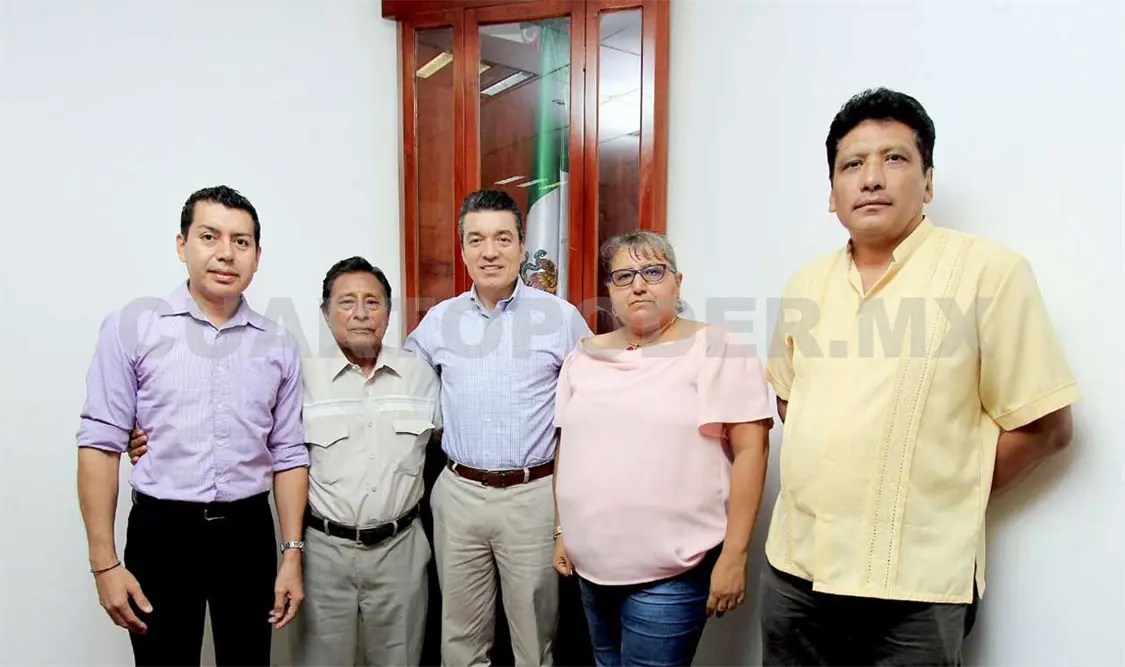 Se reúne Rutiló Escandón con abogados de Villaflores